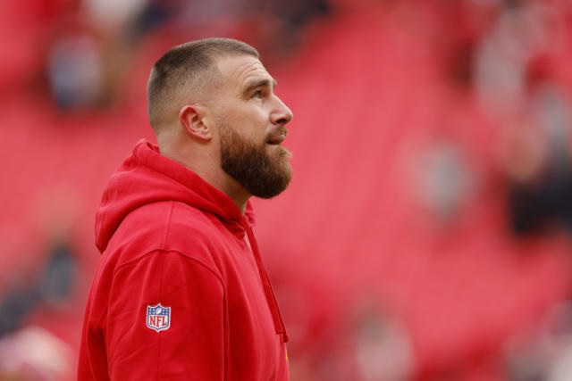 Travis Kelce Reflects on First Meeting with Taylor Swift: “she will probably hate me for saying this, but…. when Tay came to Arrowhead stadium they gave her the big locker room as a dressing room and her little cousins were taking pictures in front of my locker” "I knew then instantly that she's the one"