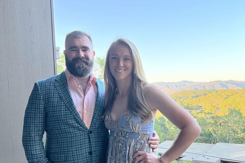 Jason Kelce STORNGLY DEFENDS Wife Kylie after Fans BLASTS her for saying she hates been called “WAG” – “You-all just need to get a life and stop hating.. it’s her choice not yours..”