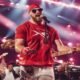 [Shake it off Trav] Travis Kelce dances to Taylor Swift’s ‘Shake It Off’ at ‘New Heights’ podcast live show with brother Jason....Travis says "I'm adding this one to the list of my favorite songs"
