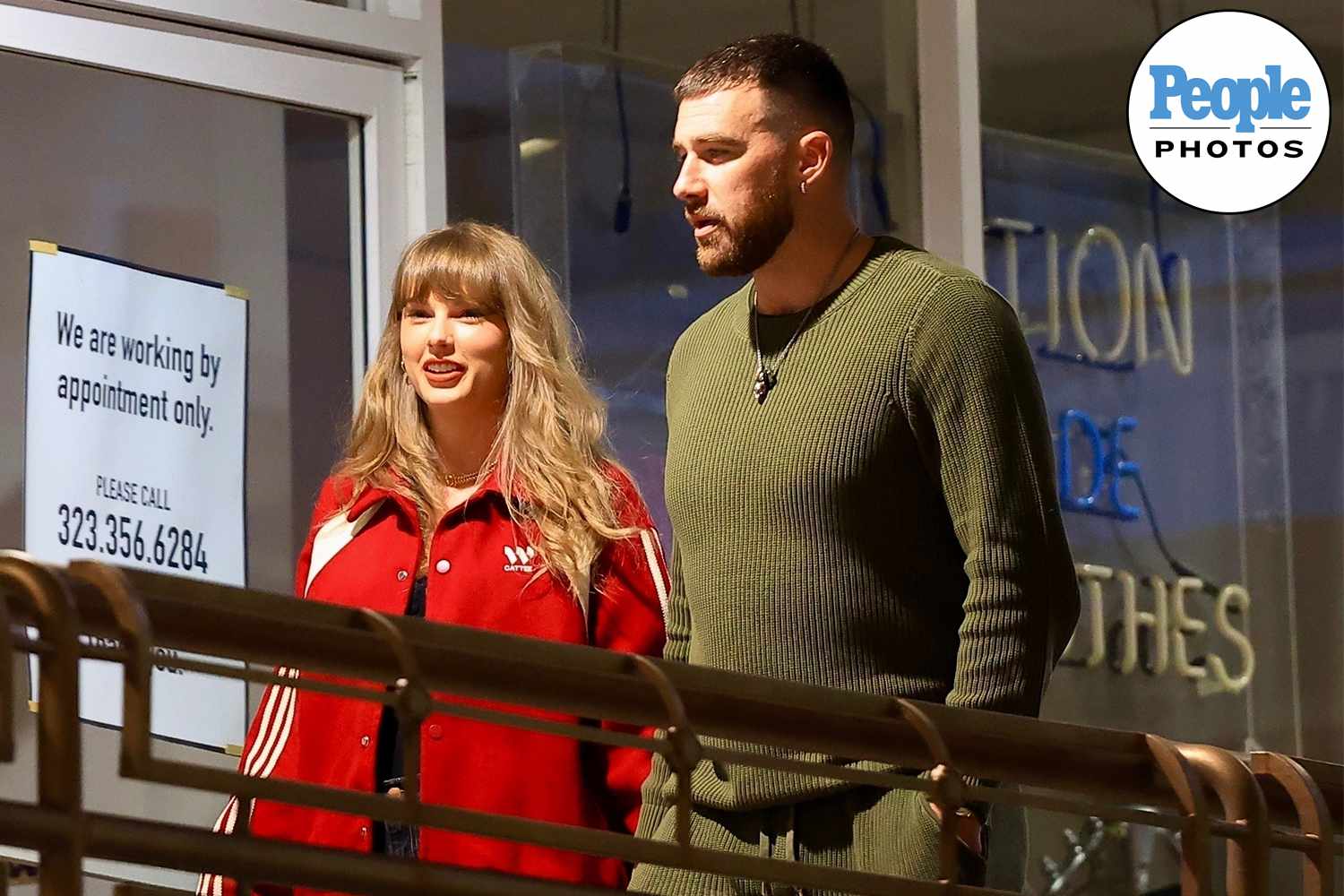 Taylor Swift and Travis Kelce are living it up in Los Angeles! ❤️ The couple were spotted holding hands during a date night at Sushi Park, as seen in photographs obtained by PEOPLE Tay is GLOWING idk how to say this well but she looks 10 years younger than she is...what the fuck is travis kelce the fountain of youth or smth?