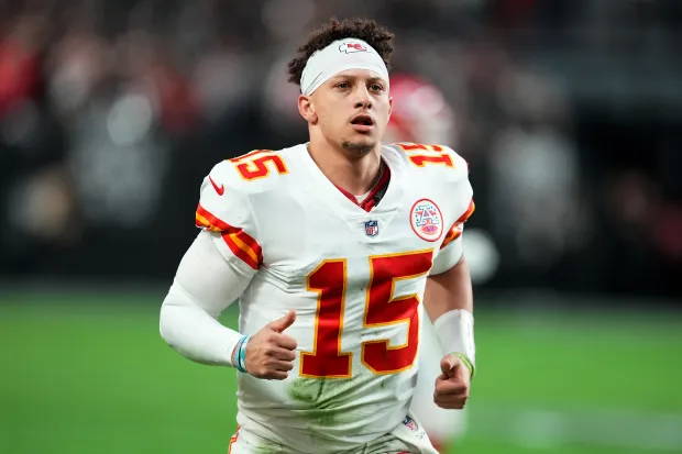 Patrick Mahomes celebrates new Kansas City Royals feat as MLB franchise continues win streak and closes on division lead