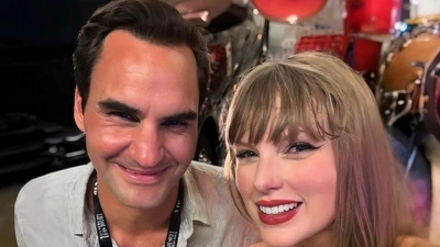 Taylor and Roger smiled in the selfie, while Roger put it succinctly in the caption, “In my Swiftie era (butterfly, red heart, snake, and clock emoticons).” The selfie seems to have been taken after the show, at the backstage era, as Federer was spotted wearing a VIP pass around his neck and Swift was dressed in the glittering blue bodysuit from the show.