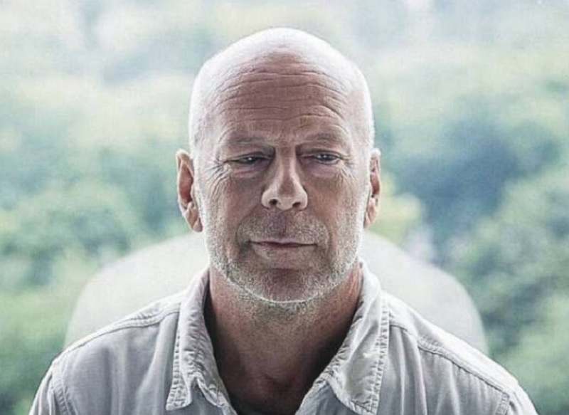 Extending thoughts, prayers, and deepest sympathies to the willis… Bruce Willis aged 69 Diagnosed with frontotemporal dementia in February that followed an aphasia diagnosis… it’s with profound sadness and heavy heart we share the sad news about Bruce, who has been confirmed to be…..see more.”